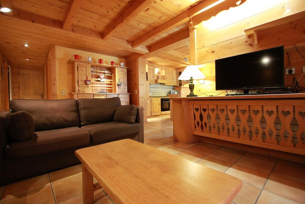 Chez Francine Apartment Нотр-Дам-Дьо-Белкомб Екстериор снимка
